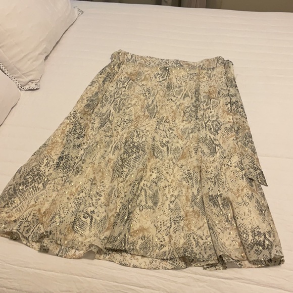 NWOT Faux Snakeskin Print Midi Skirt - Picture 11 of 16